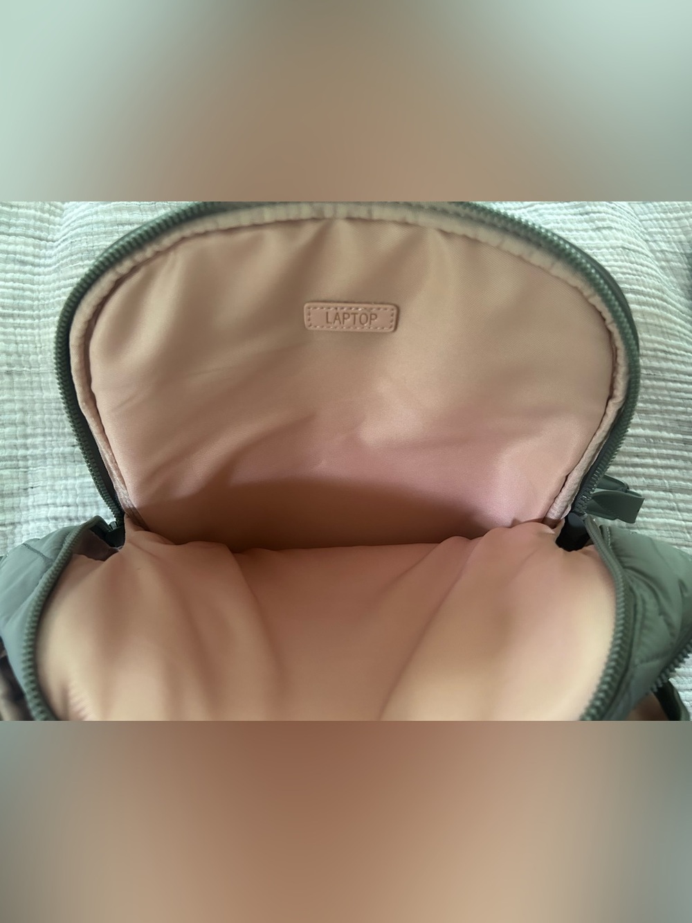Poppy & Peonies Quilted Grey Backpack - Picture 7 of 8
